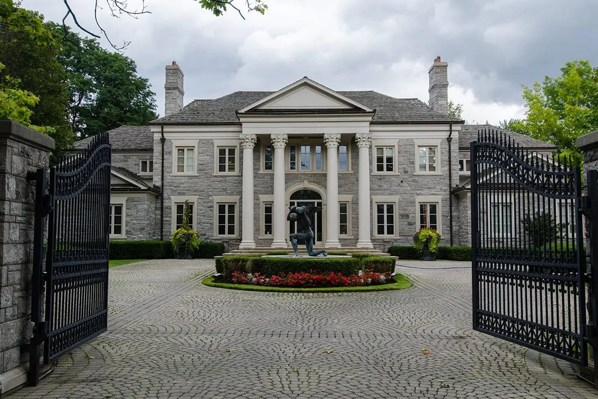 Bridle Path Mansions